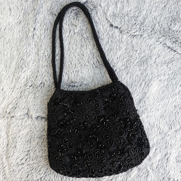 La Regale Handbags - La Regale Beaded Bag Black